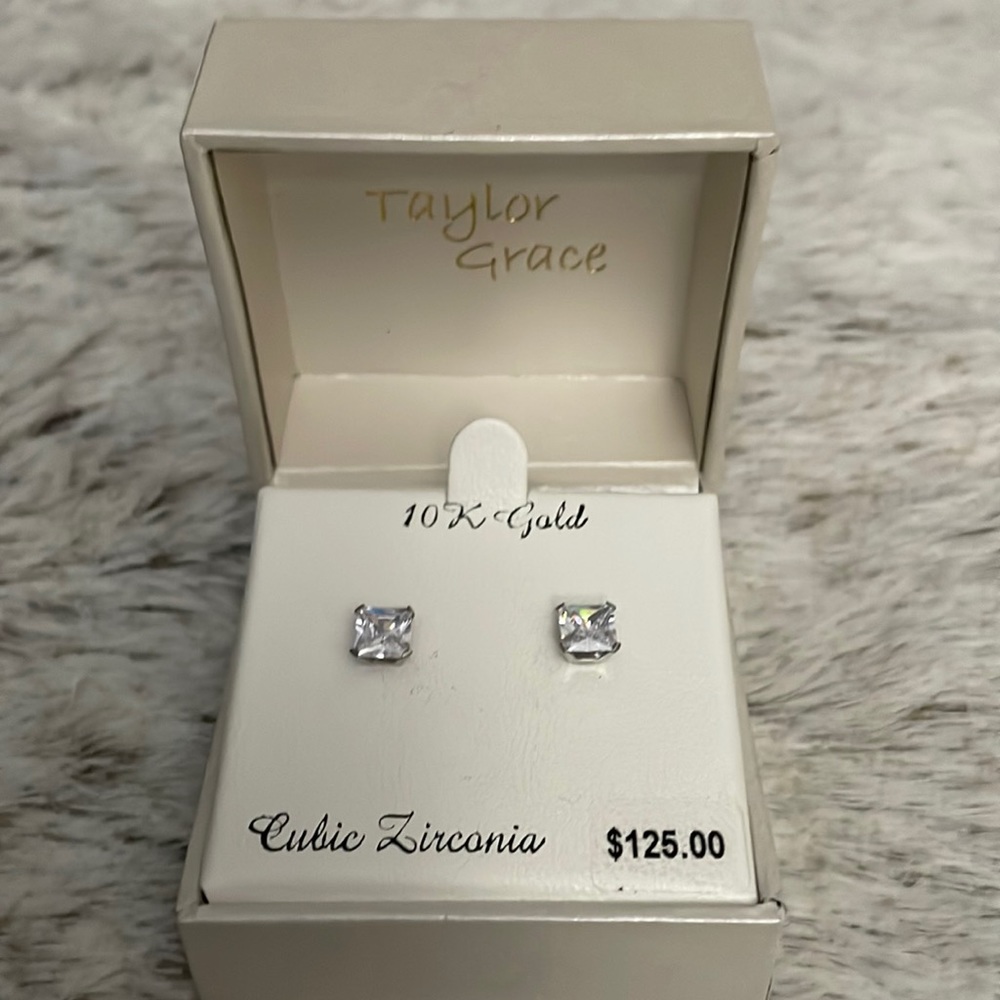 10 K Gold Cubic Zirconia earrings.Brand new.”Taylor Grace “